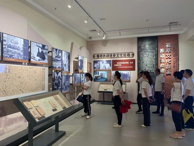 追寻红色足迹 传承红色精神(图3)