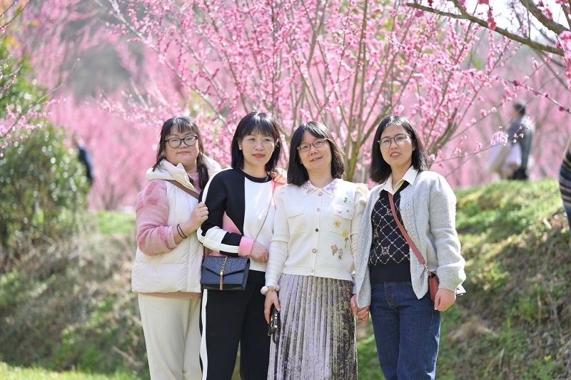 情暖“三八”节，感恩求奋进！(图4)